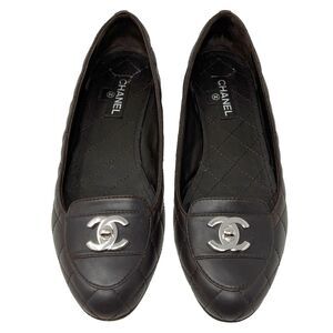Chanel Brown Quilted Lambskin CC Logo Loafers Flats Size 37.5 / US 7–7.5